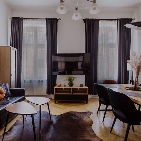 Golden Pearl - Main Square, 100 Sqm, 4 Rooms Краків Екстер'єр фото