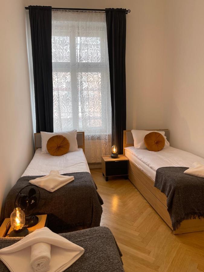 Golden Pearl - Main Square, 100 Sqm, 4 Rooms Краків Екстер'єр фото