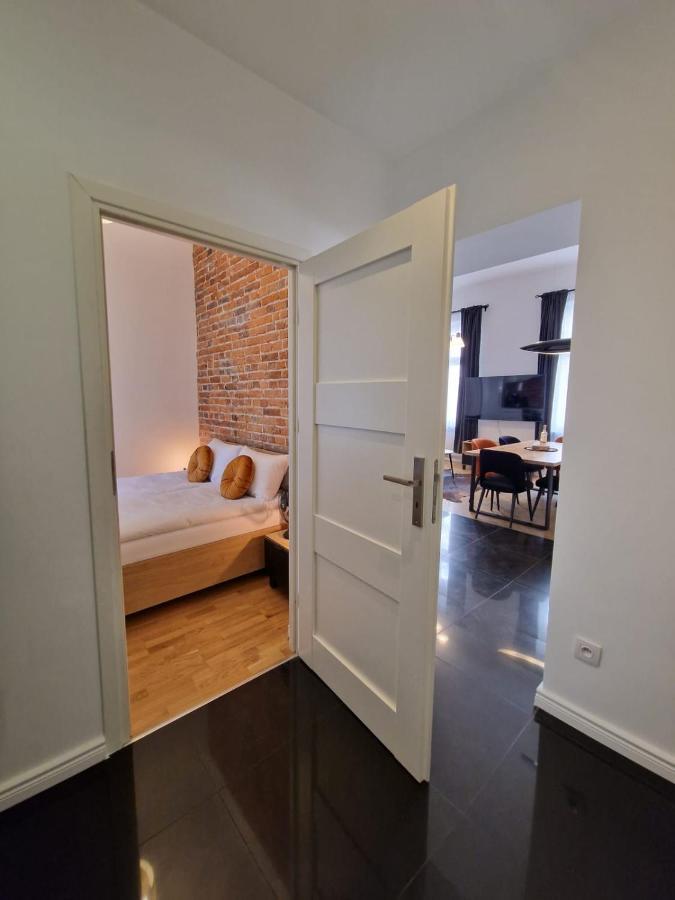Golden Pearl - Main Square, 100 Sqm, 4 Rooms Краків Екстер'єр фото