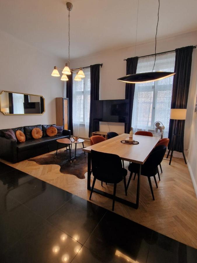 Golden Pearl - Main Square, 100 Sqm, 4 Rooms Краків Екстер'єр фото
