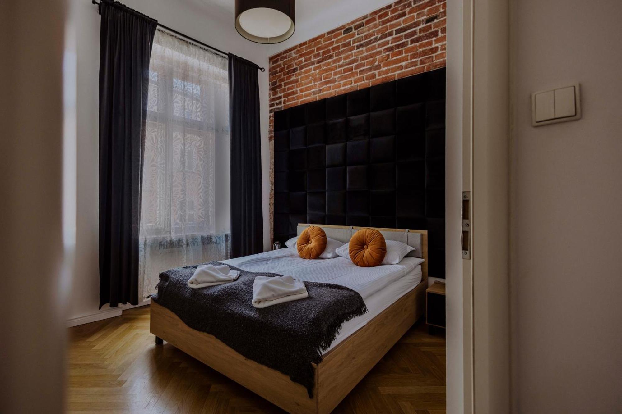 Golden Pearl - Main Square, 100 Sqm, 4 Rooms Краків Екстер'єр фото